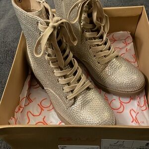 COMBAT BOOTS WITH RHINESTONES, SIZE 8, NEW